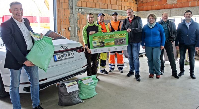 Gärtnern mit torffreier Blumenerde und Kompost aus der Region - selb ...