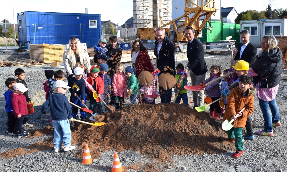 spatenstich kindergarten selb jahnplatz 10261