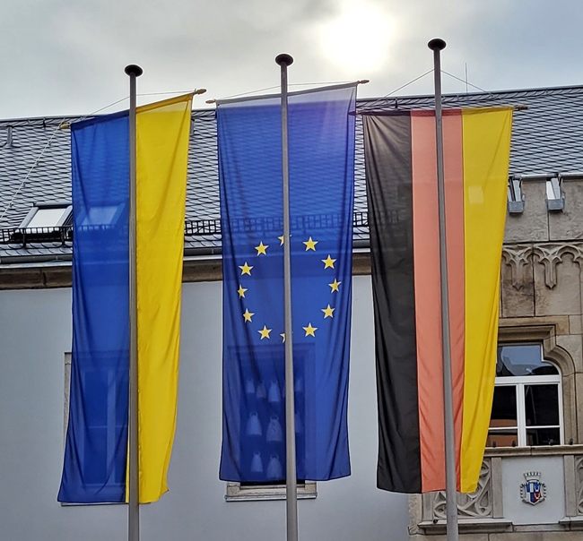Rathaus Flaggen2