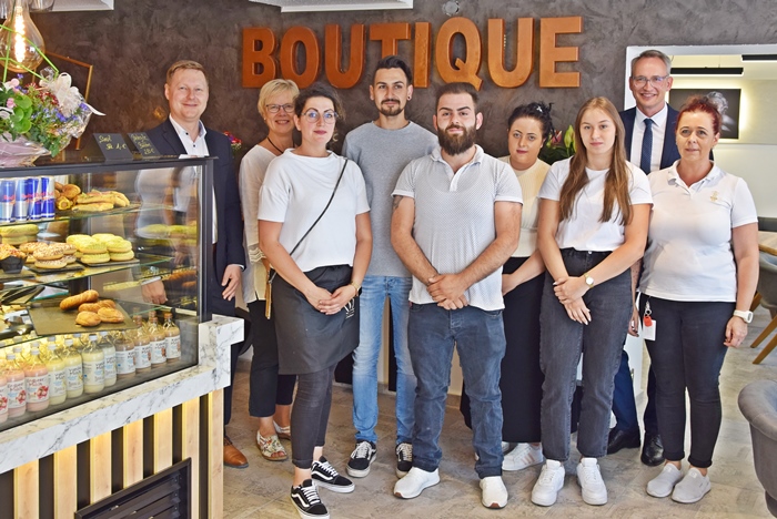 boutique cafe selb 07223