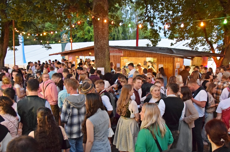 wiesenfest selb samstag 08243