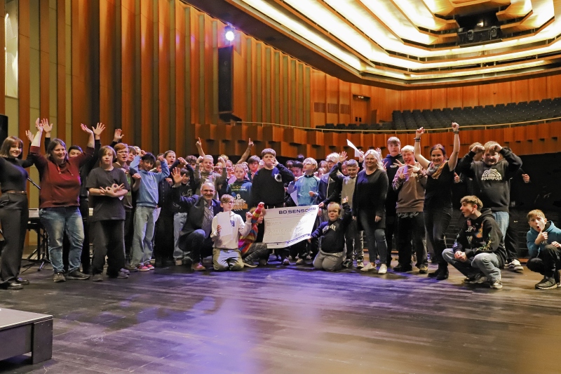 bds PM2504 Weihnachtsspende MittelschuleSelb 01