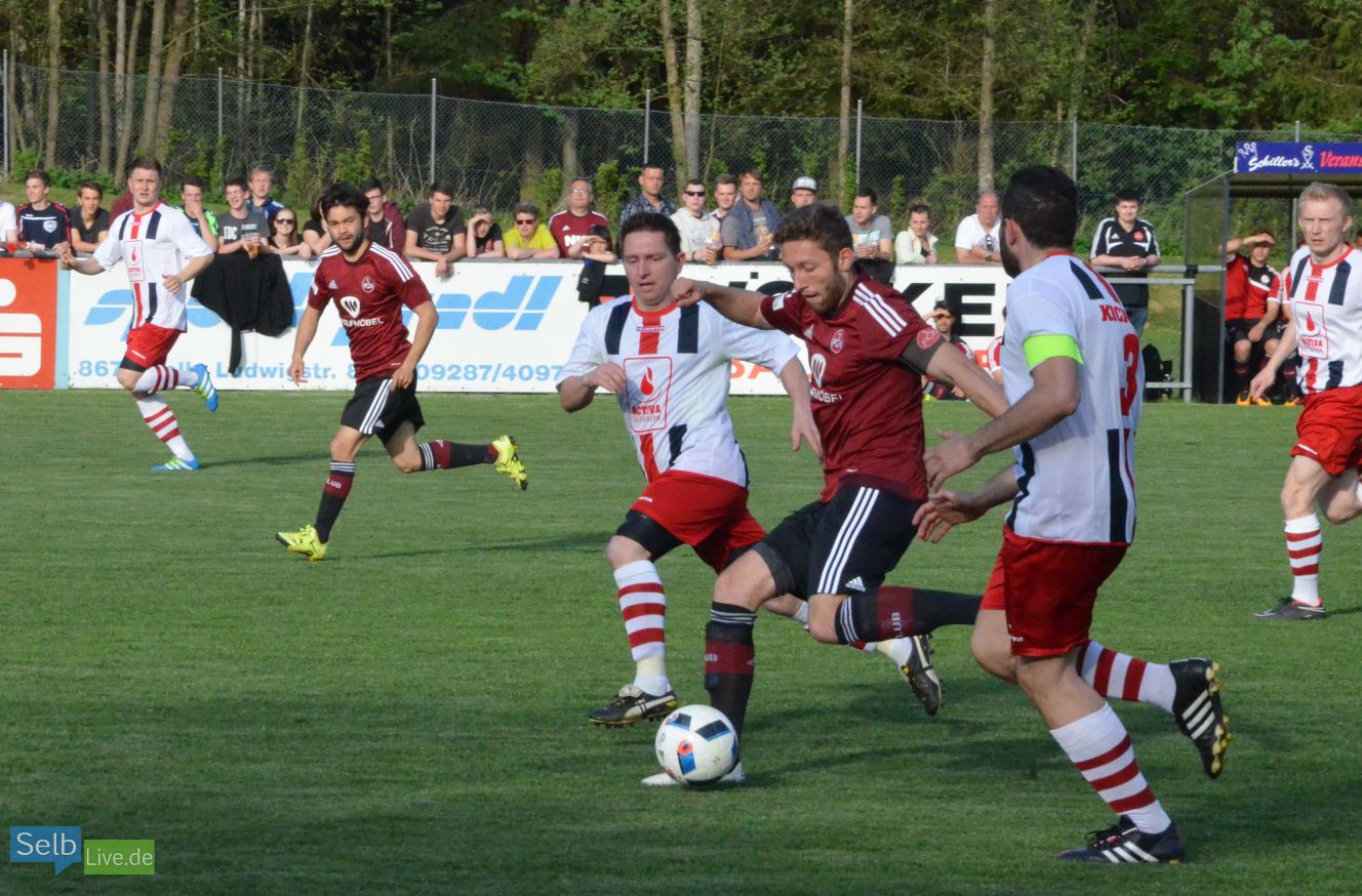 kickersselbnuernbergdemo selb polizei019